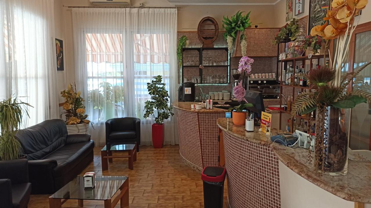 Hotel La Caravella Bellaria-Igea Marina Zewnętrze zdjęcie