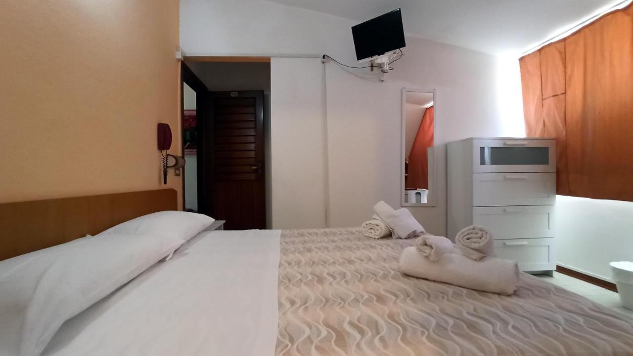 Hotel La Caravella Bellaria-Igea Marina Zewnętrze zdjęcie